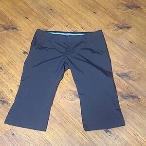 Under Armour Golf Capri 12